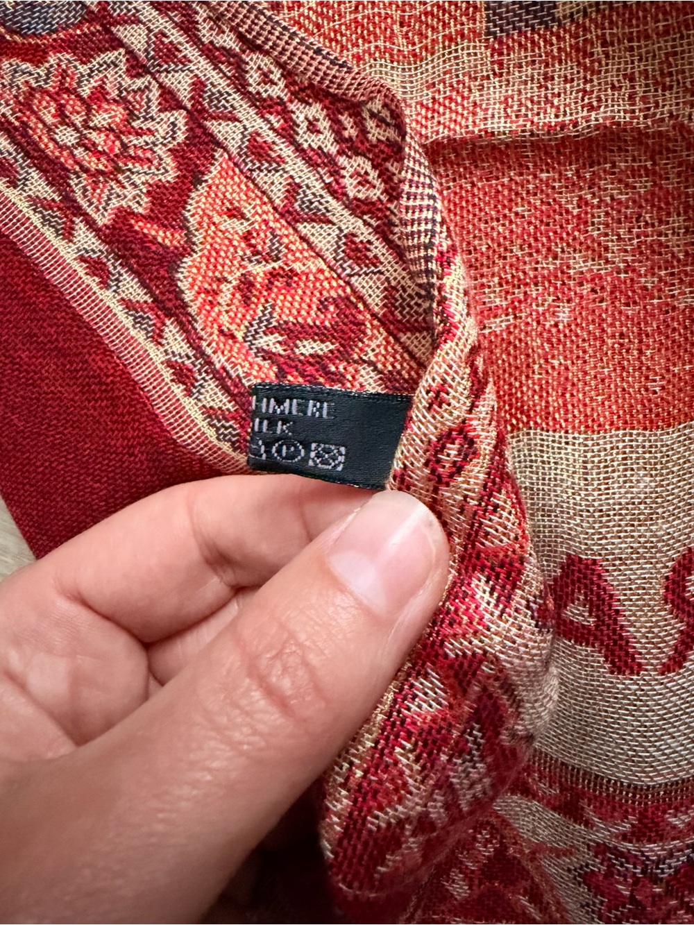 Vintage Cashmere Silk Blend Pashmina Scarf Prague Print Wrap 26x72 Large - Picture 8 of 8